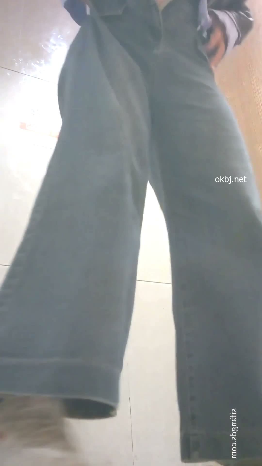 화장실 몰카 9 썸네일