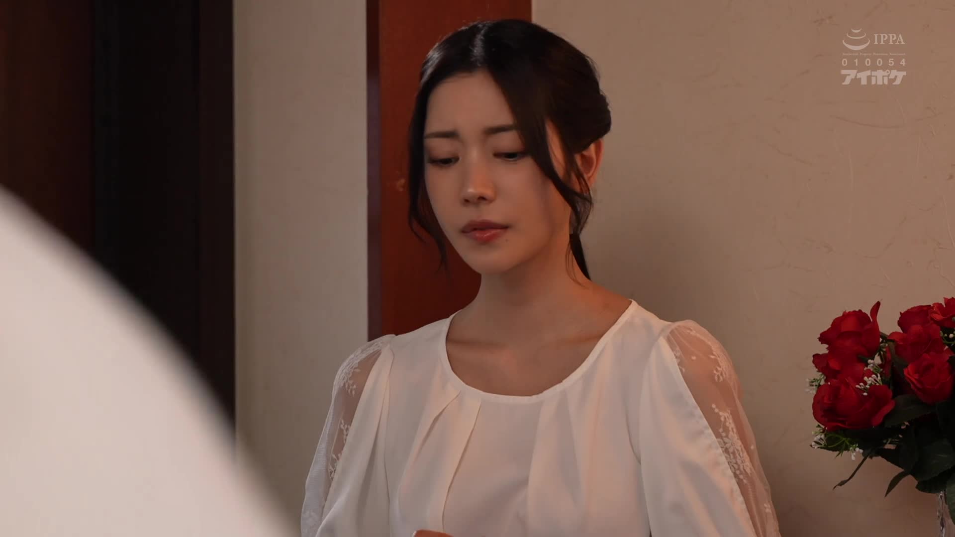 IPZZ-655 최음제를 먹여 마사지에 미쳐버린 미인 아내 카렌 카에데 썸네일