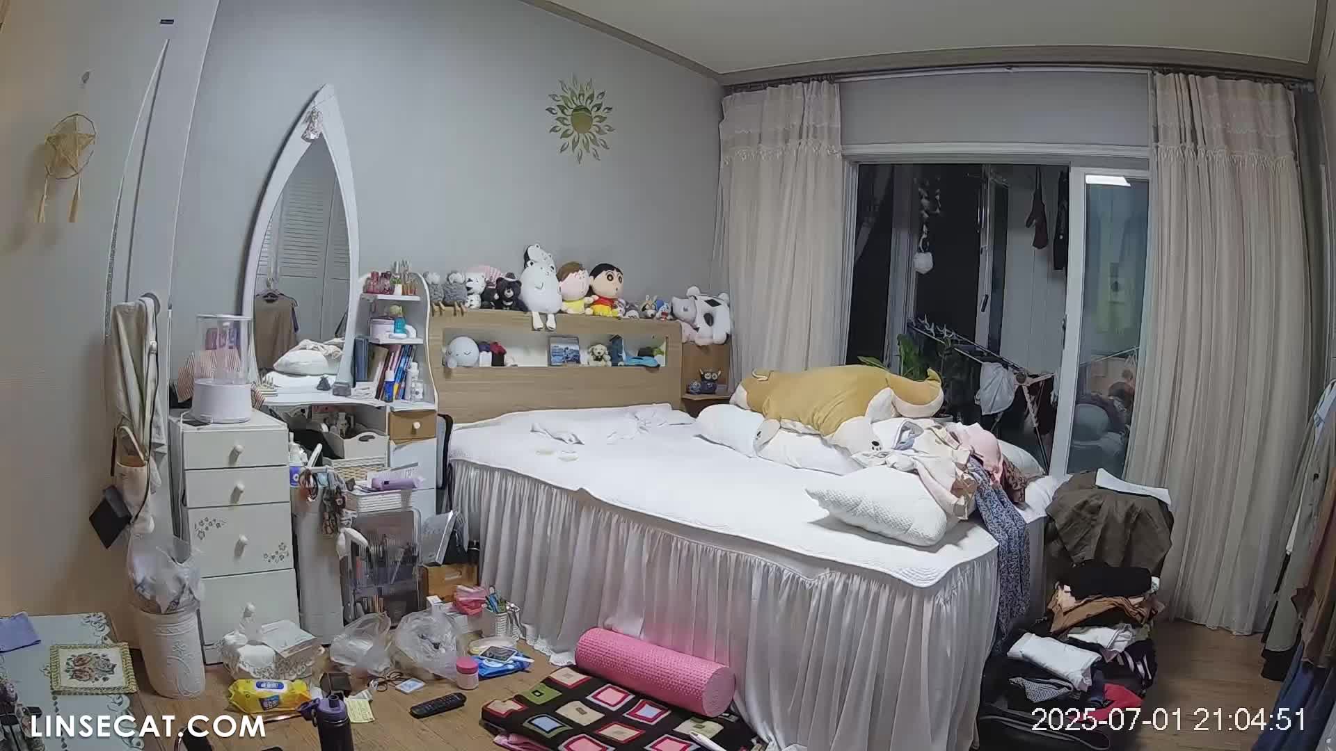 [신작] 7가족 4시간 특집! 가슴 큰 여자가 싱글인데, 남자 동료들은 그녀에 대해 아무 생각 없을까 [해킹된 한국 가정용 IP 카메라] [단독 영상] 썸네일